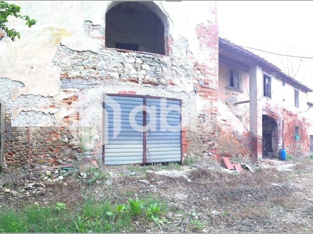 Villa a Terranuova bracciolini in PERIFERIA IN APERTA CAMPAGNA - Foto 3