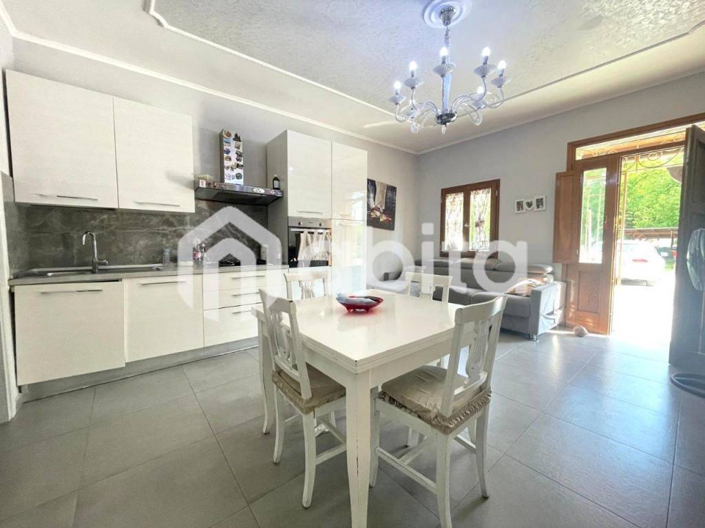 Appartamento a Terranuova bracciolini in Acquaborra - Foto 2