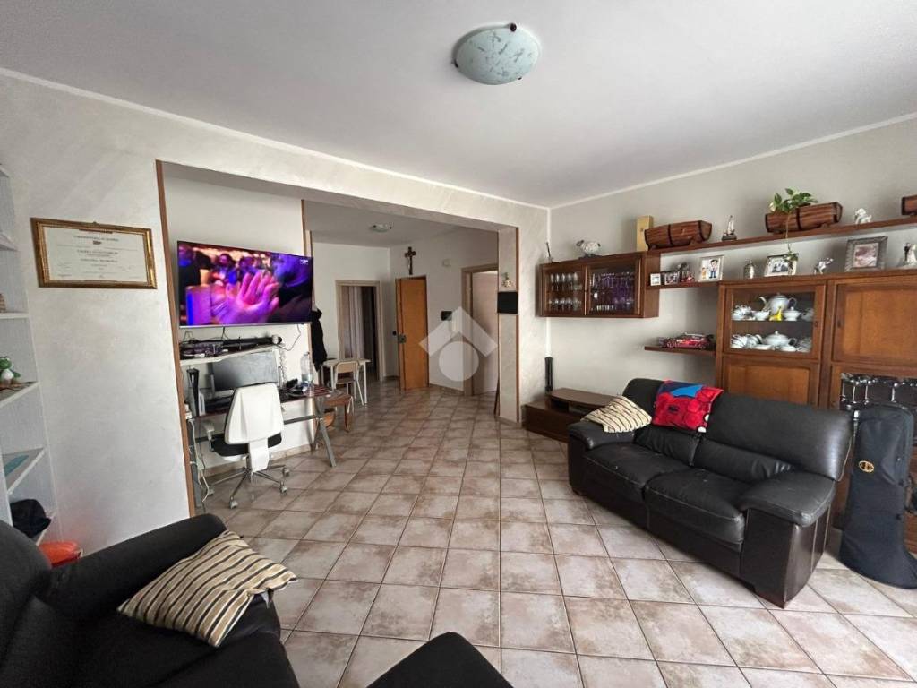 Appartamento a Corigliano-rossano in Via Verga, 4 - Foto 2