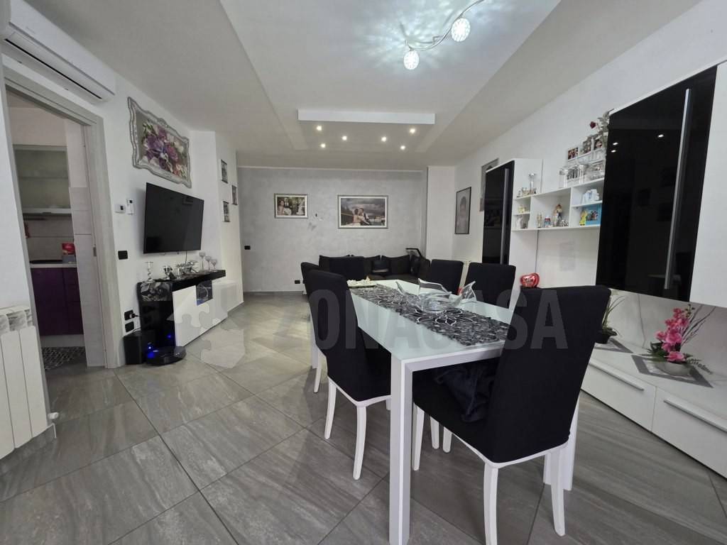 Appartamento a Lonate pozzolo in Via Repossi - Foto 2