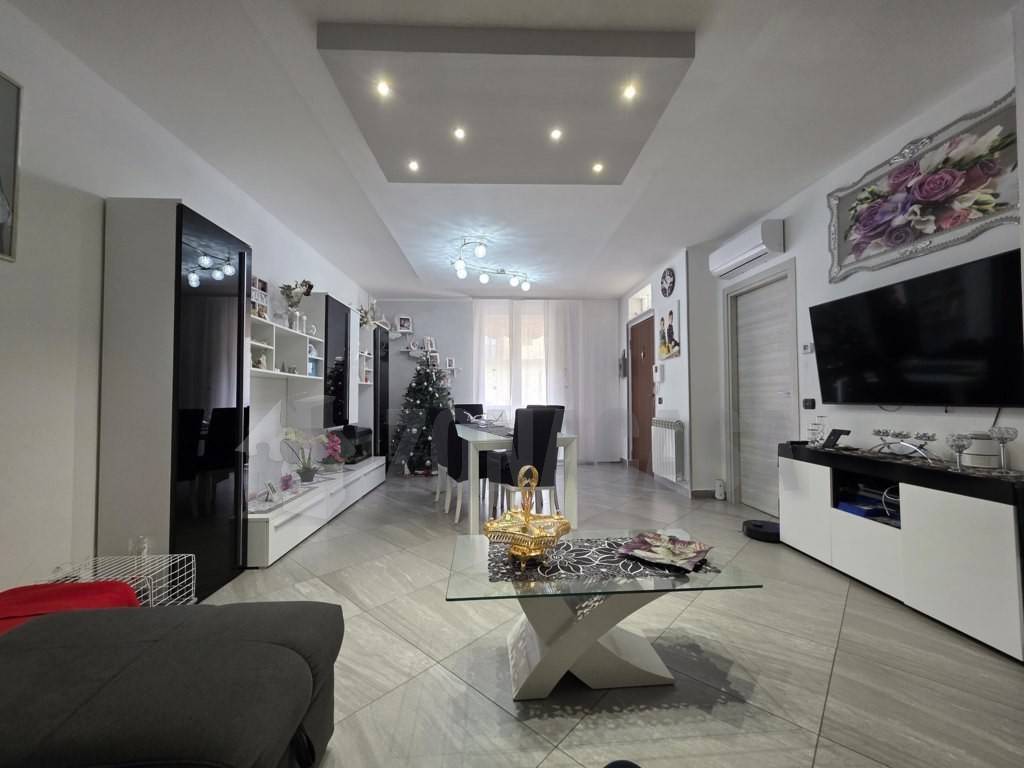 Appartamento a Lonate pozzolo in Via Repossi - Foto 4