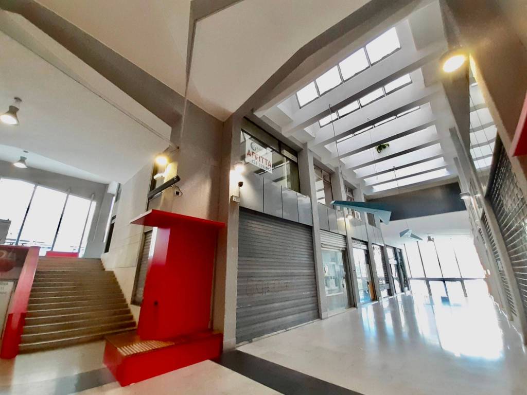 Immobile a Catanzaro in Galleria Mancuso - Foto 4