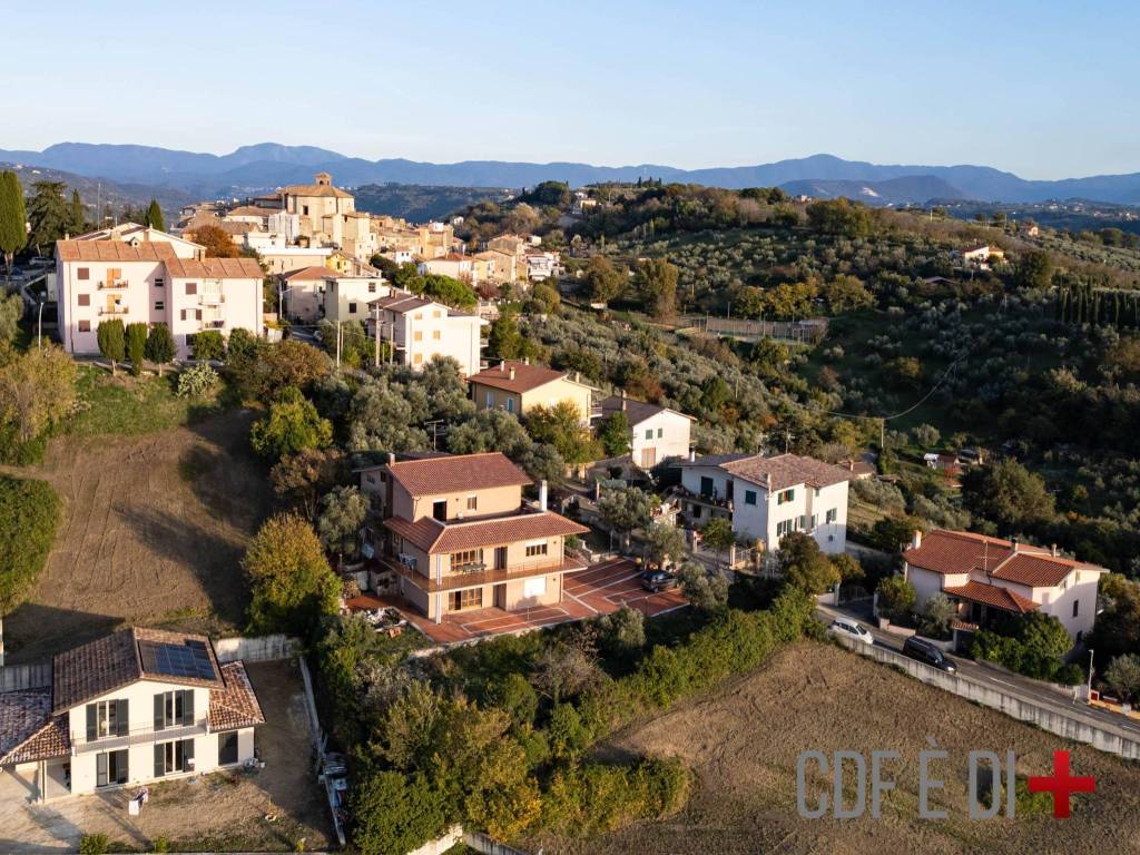 Villa a Castelnuovo di farfa in Via Belvedere - Foto 3