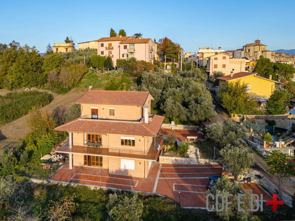 Villa a Castelnuovo di farfa in Via Belvedere - Foto 4