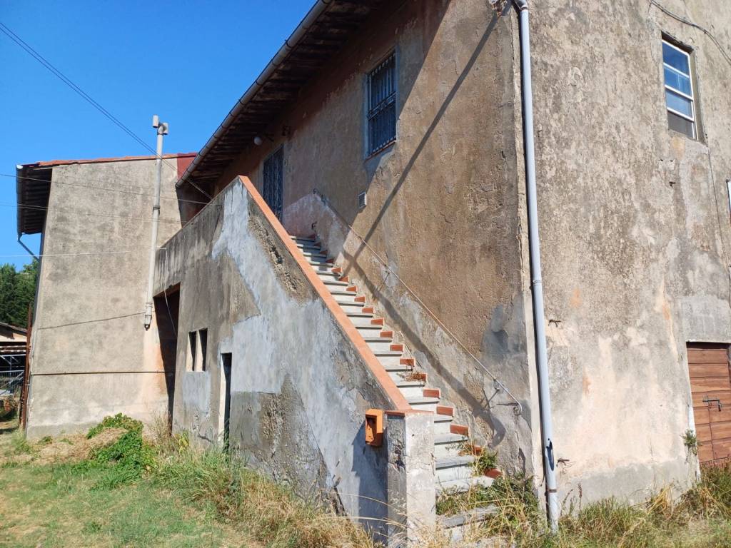 Rustico / casale a Collesalvetti in Via Aurelia, 37 - Foto 3