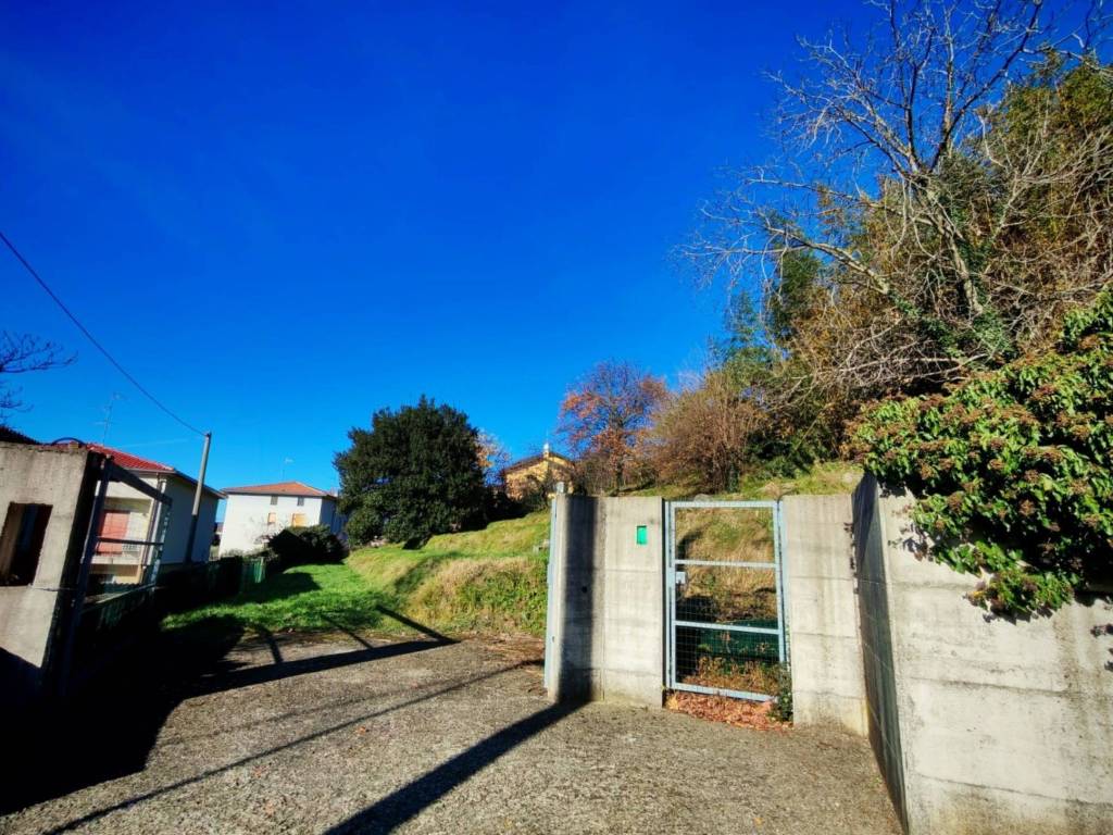 Terreno a Merate in Via Raffaello Sanzio - Foto 2