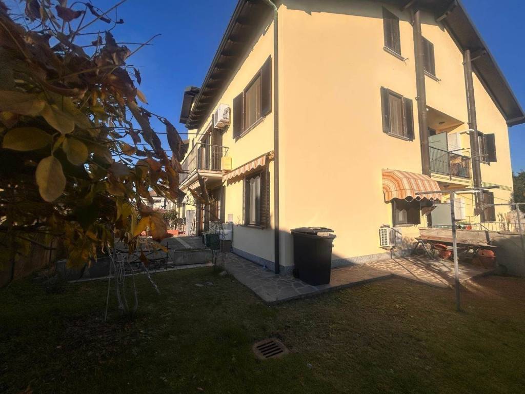 Appartamento a Gambolò in Via Costa - Foto 2