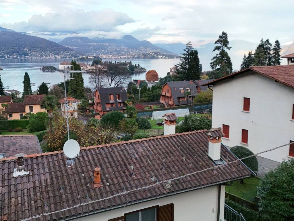 Casa indipendente a Stresa in Via dei Rompicini, n.15 - Foto 4