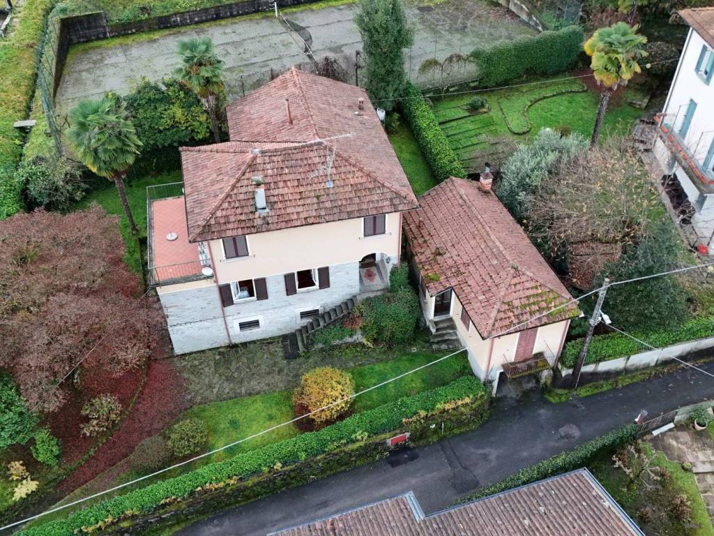 Casa indipendente a Stresa in Via dei Rompicini, n.15 - Foto 5
