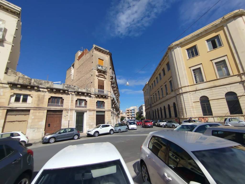 Palazzo / stabile a Siracusa in Via Alessandro Rizza - Foto 2
