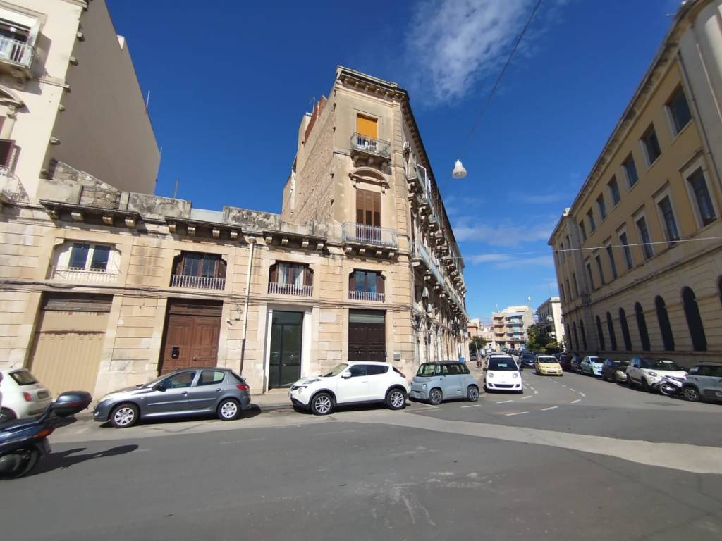 Palazzo / stabile a Siracusa in Via Alessandro Rizza - Foto 4