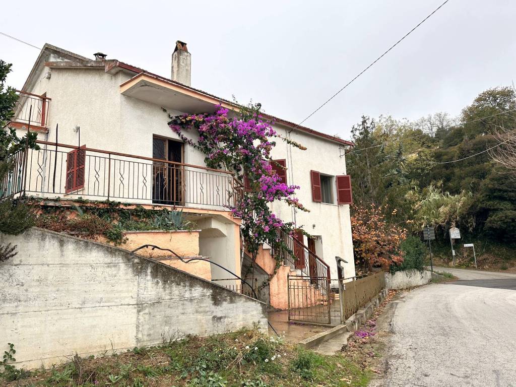 Casa indipendente a Colonnella in Via San Martino, 129 - Foto 2