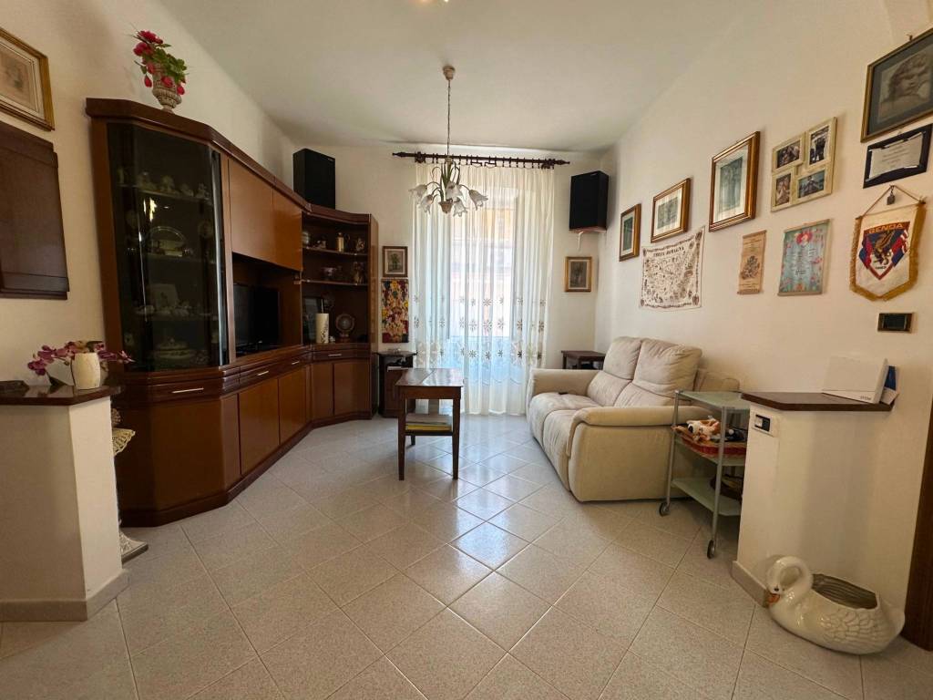 Appartamento a Cogoleto in Via Luigi Parenti - Foto 3