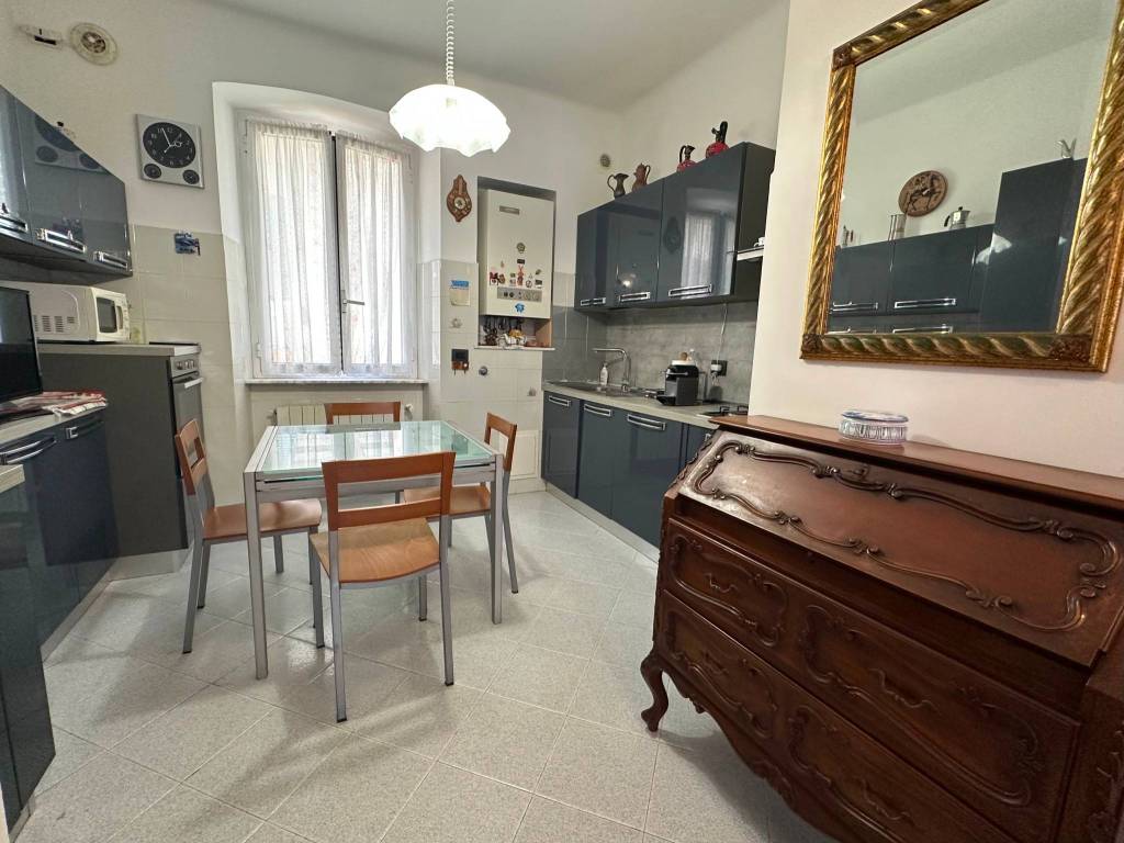 Appartamento a Cogoleto in Via Luigi Parenti - Foto 4