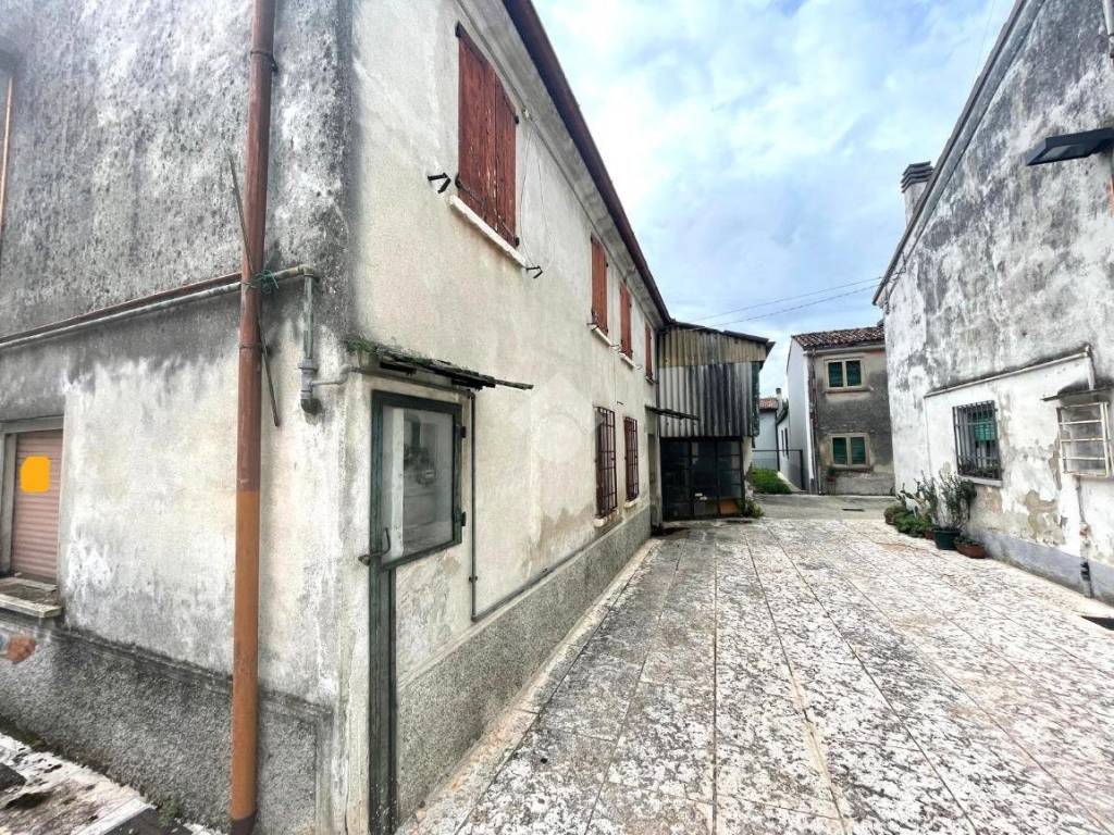 Rustico / casale a Mantova in Str. Castelletto - Foto 2
