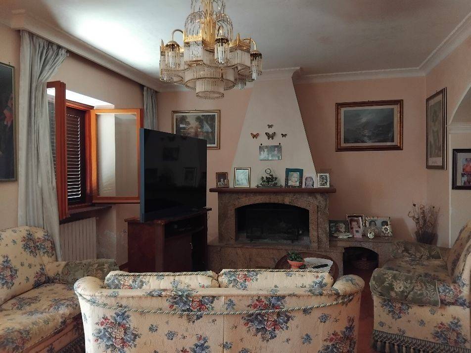 Villa a Guidonia montecelio in Via Renato Guttuso - Foto 3