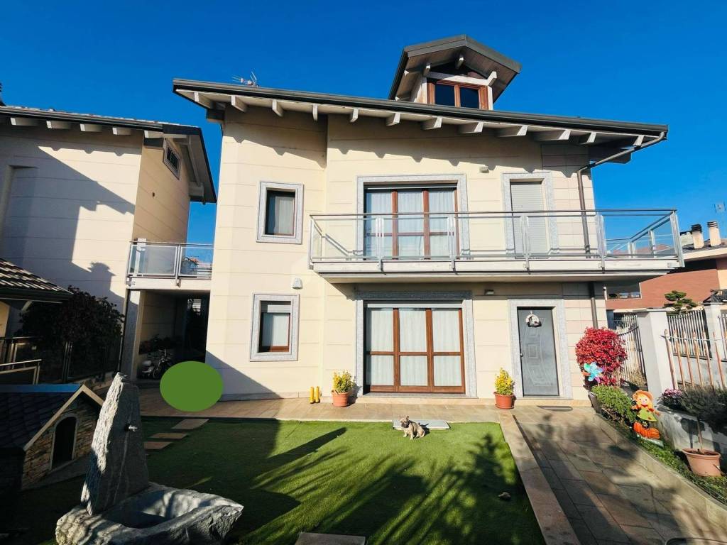 Villa a Settimo torinese in Via Generale Carlo Alberto Dalla Chiesa - Foto 2