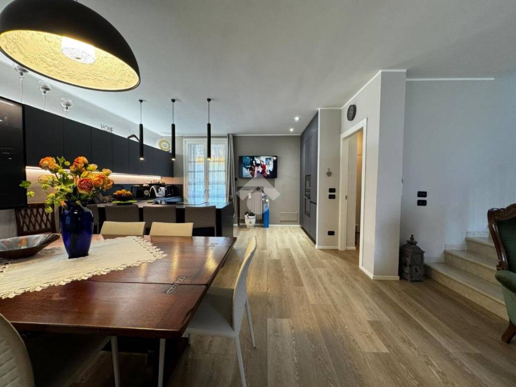 Villa a Brescia in Traversa Ottava Villaggio Badia - Foto 4