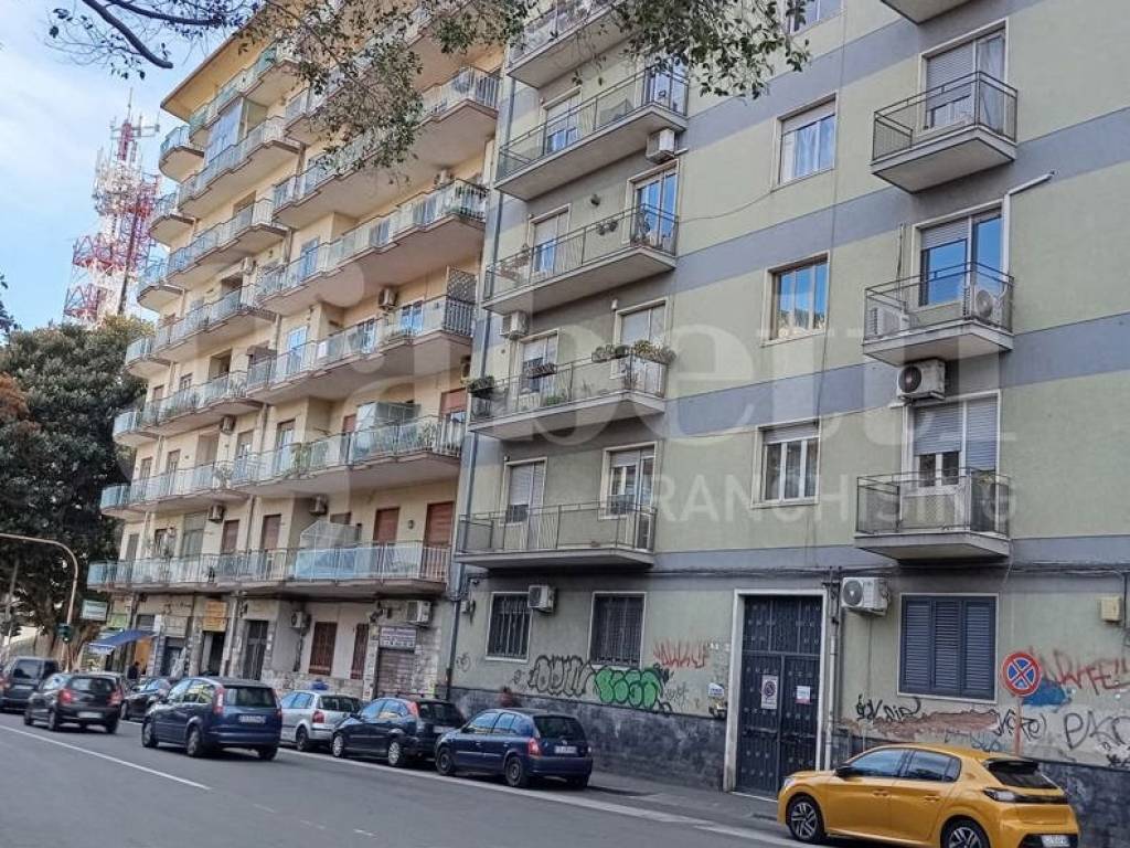 Appartamento a Catania in Via Cesare Lombroso, 13 - Foto 2