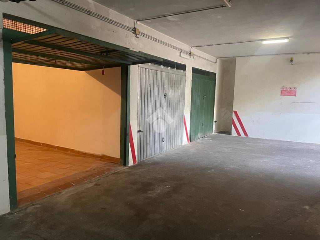 Box / garage a Lecce in via Boccaccio, 26 - Foto 4