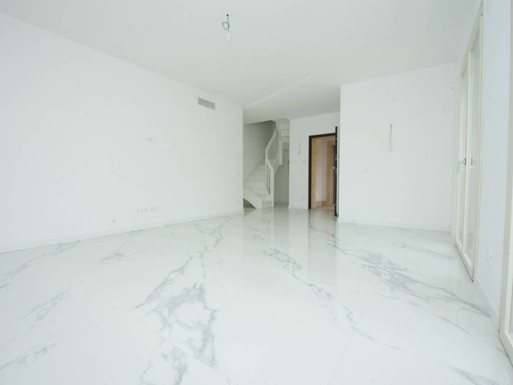 Attico / mansarda a Monterotondo in Via Roberto Faravelli - Foto 3