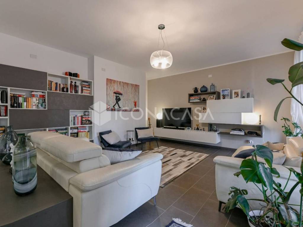 Appartamento a San donato milanese in Via Elena Lucrezia Cornaro Piscopia - Foto 5