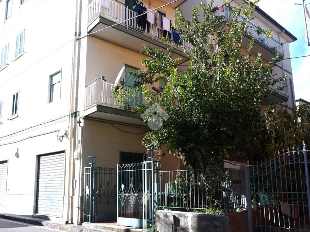 Box / garage a Bellizzi in Via L. Ariosto, 4 - Foto 2