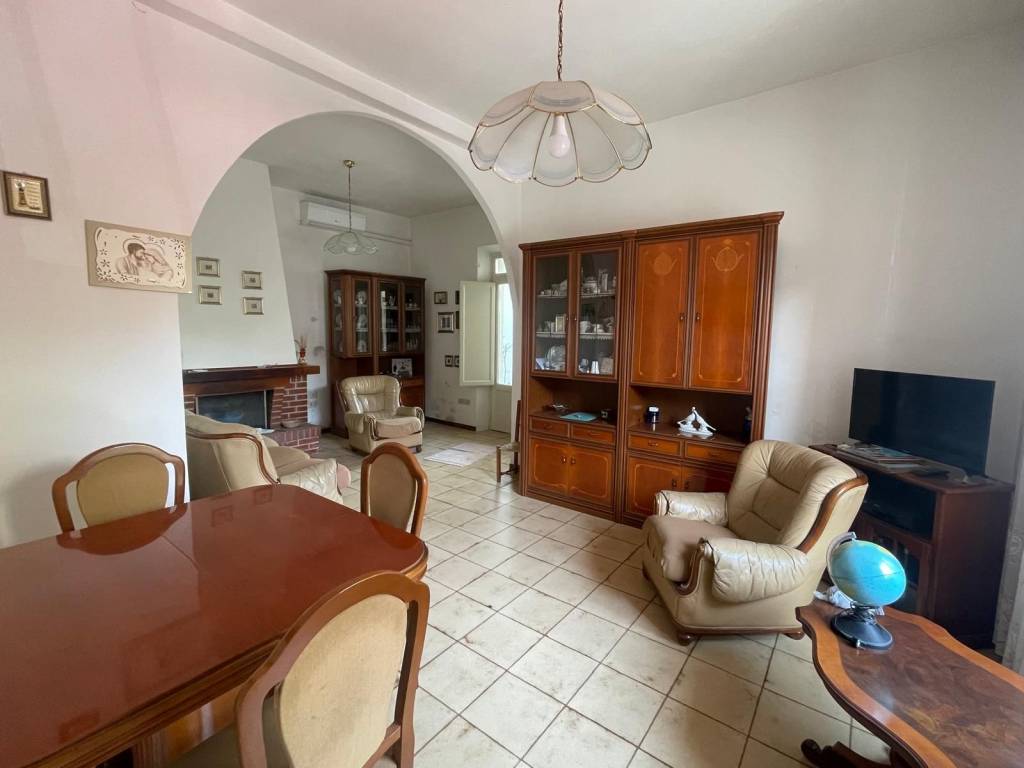 Villa a Guspini in Via Oristano - Foto 4
