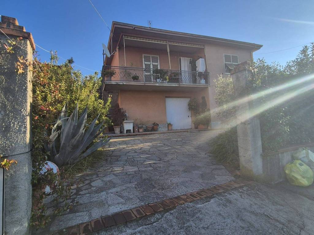 Villa a Santo stefano di magra in Via Bosco, 24 - Foto 2