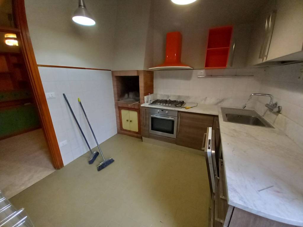 Appartamento a Ponsacco in Via Giuseppe Garibaldi, 10 - Foto 2