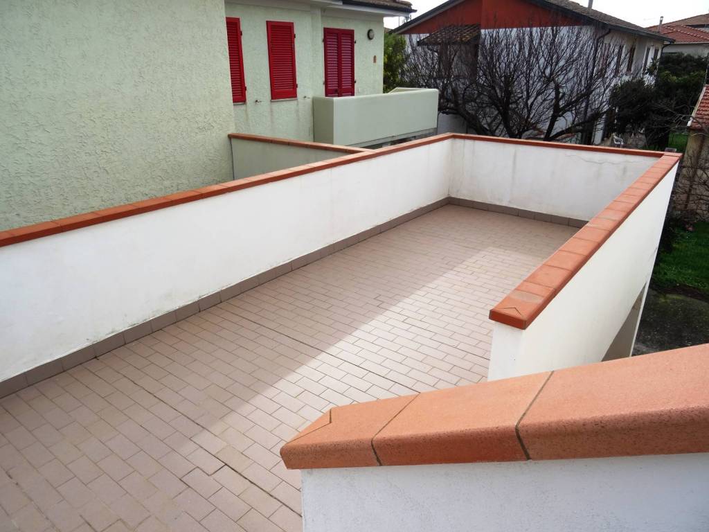 Appartamento a Cecina in Via Livorno - Foto 2