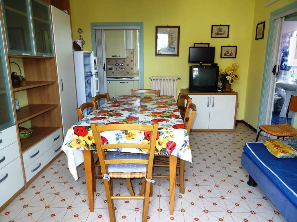 Appartamento a Cecina in Via Livorno - Foto 5
