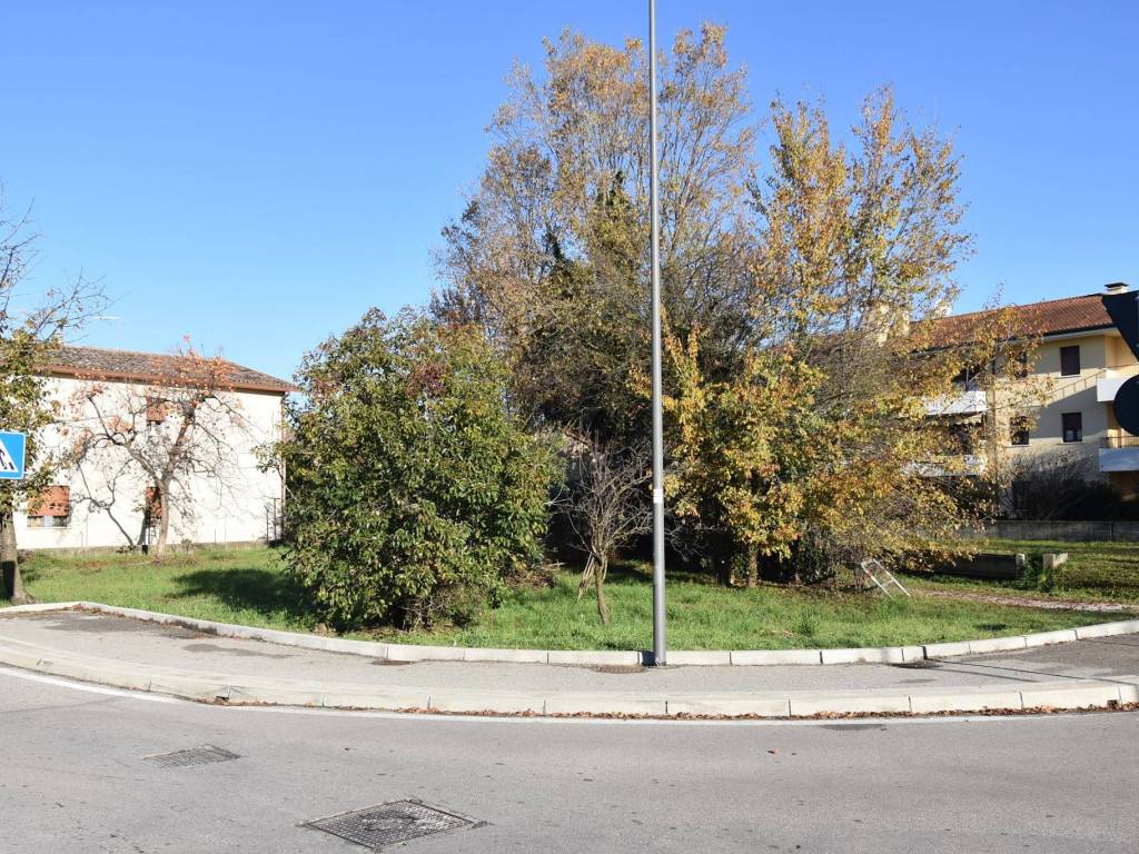 Terreno a Spresiano in Via Giuseppe Toniolo - Foto 2