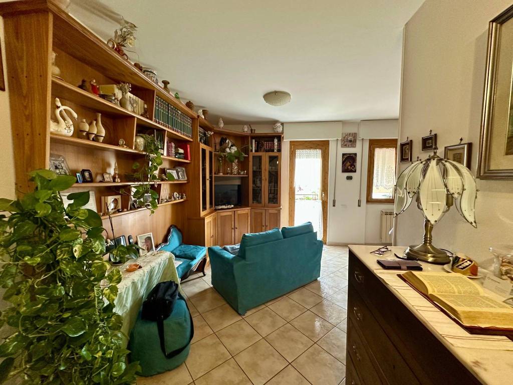 Appartamento a Monterotondo in Via Italo Calvino - Foto 2
