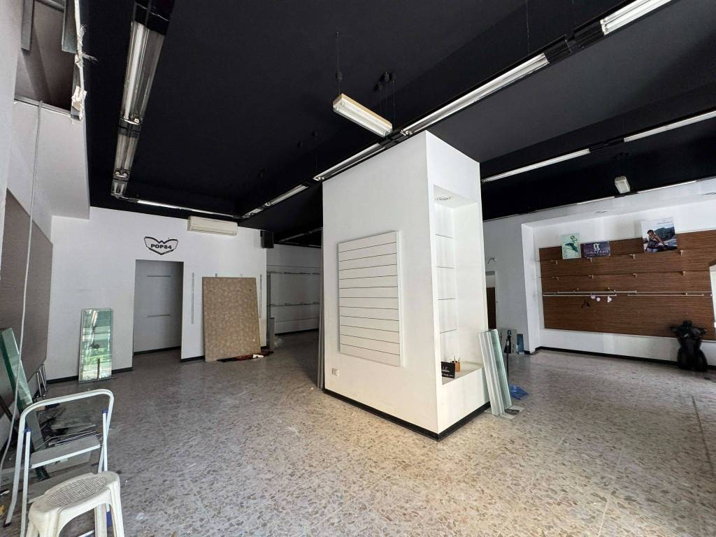 Immobile a Lamezia terme in Viale 1 Maggio, 69 - Foto 3