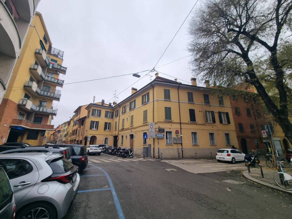 Box / garage a Bologna in Via Montebello - Foto 2