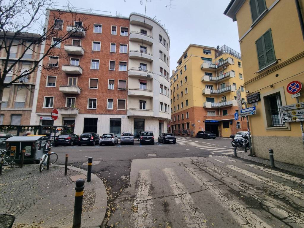 Box / garage a Bologna in Via Montebello - Foto 3