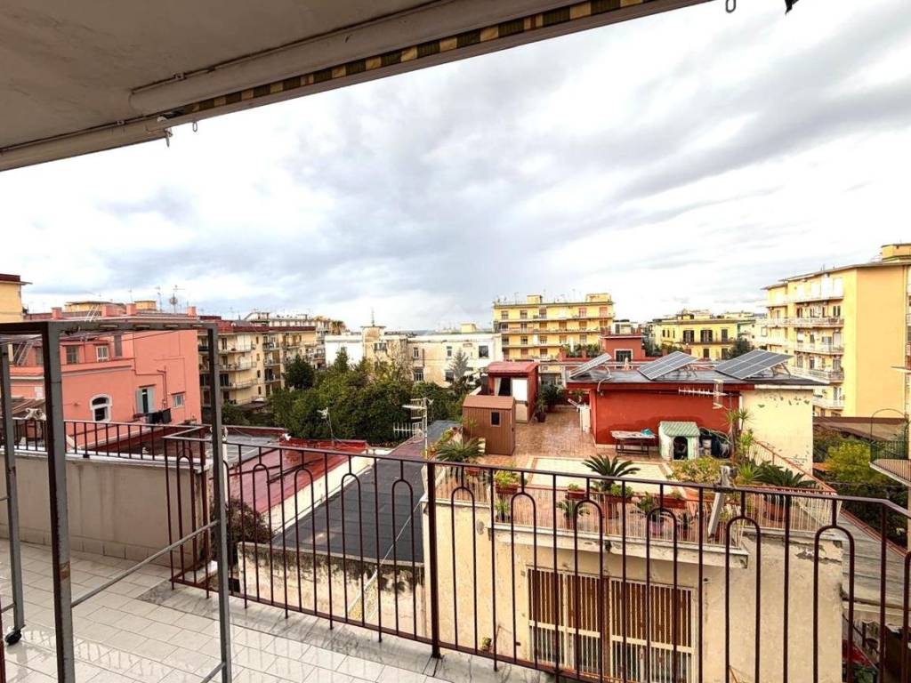Appartamento a Portici in Via Cristoforo Colombo, 22 - Foto 4