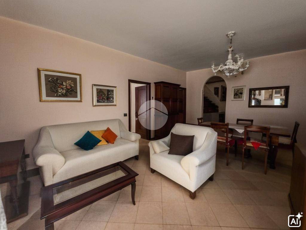 Appartamento a Verona in Vicolo Fossetto, 3 - Foto 2