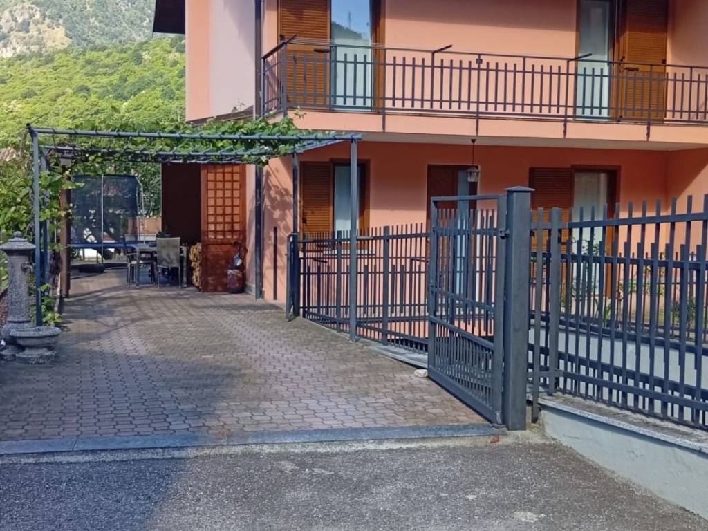 Villetta a schiera a Omegna in Via Francesco Beldì - Foto 2