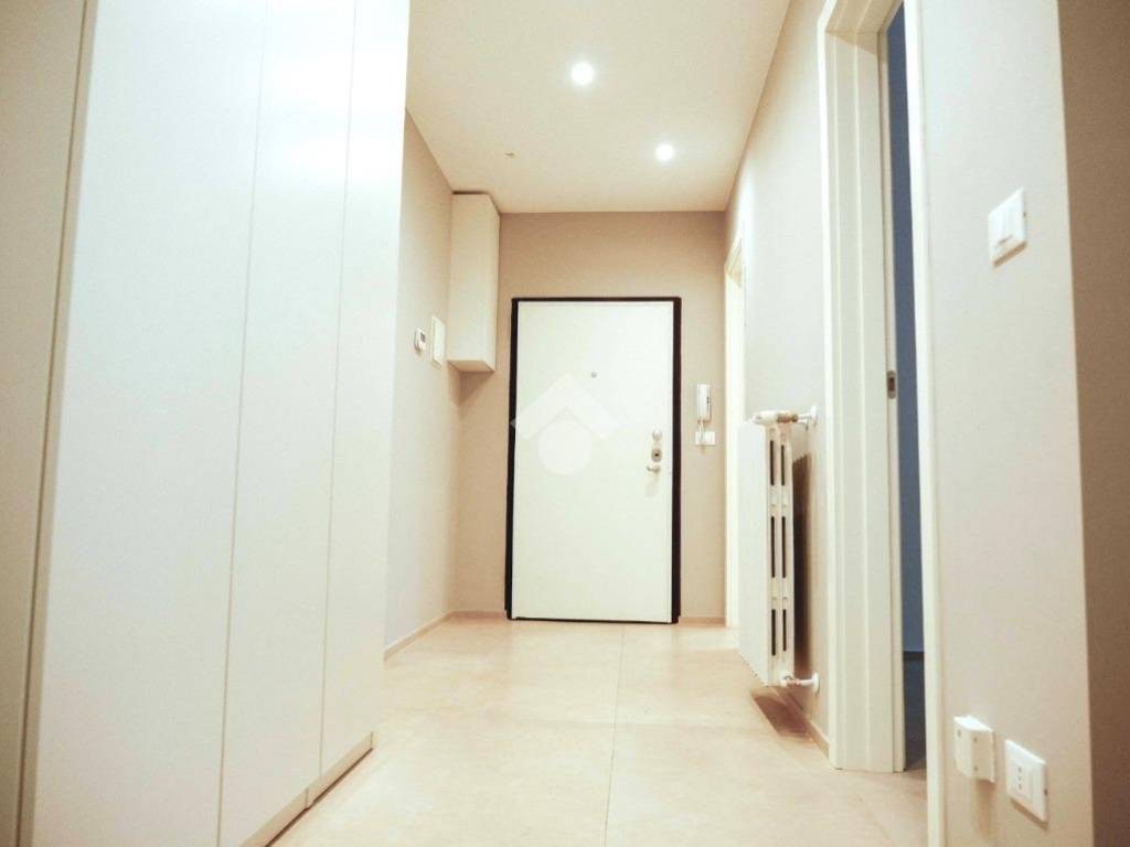 Appartamento a Bologna in VIA GIUSEPPE CRESPI, 41 - Foto 3
