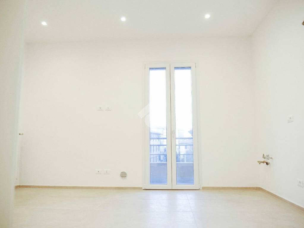 Appartamento a Bologna in VIA GIUSEPPE CRESPI, 41 - Foto 5