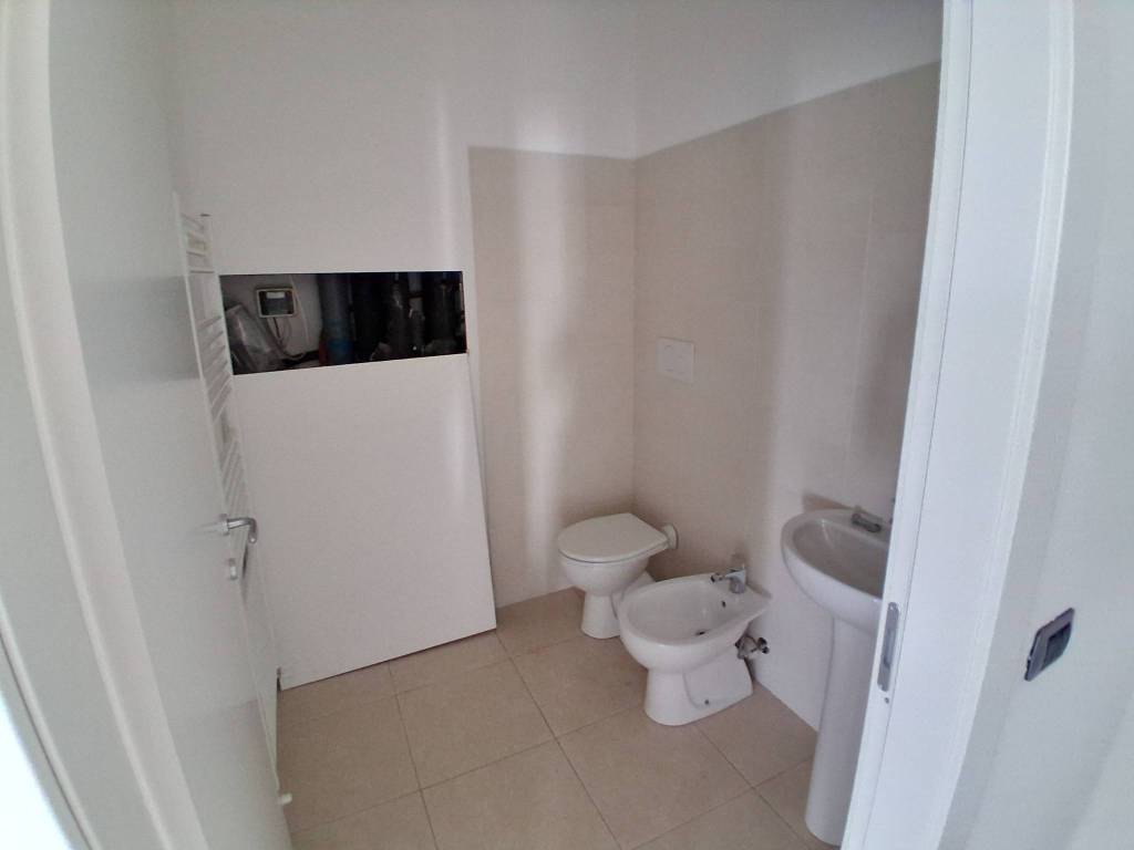 Palazzo / stabile a Merate in Via Bergamo, 99 - Foto 4