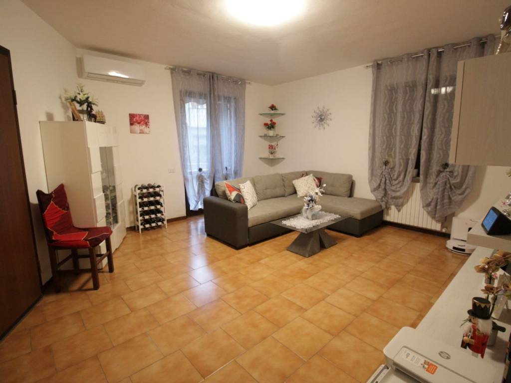 Appartamento a Borgonovo val tidone in Strada di Seminò - Foto 2