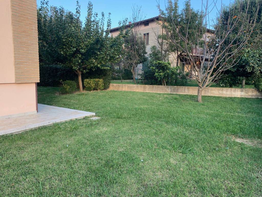 Appartamento a Gualdo cattaneo in Via Montegrappa, 48 - Foto 4