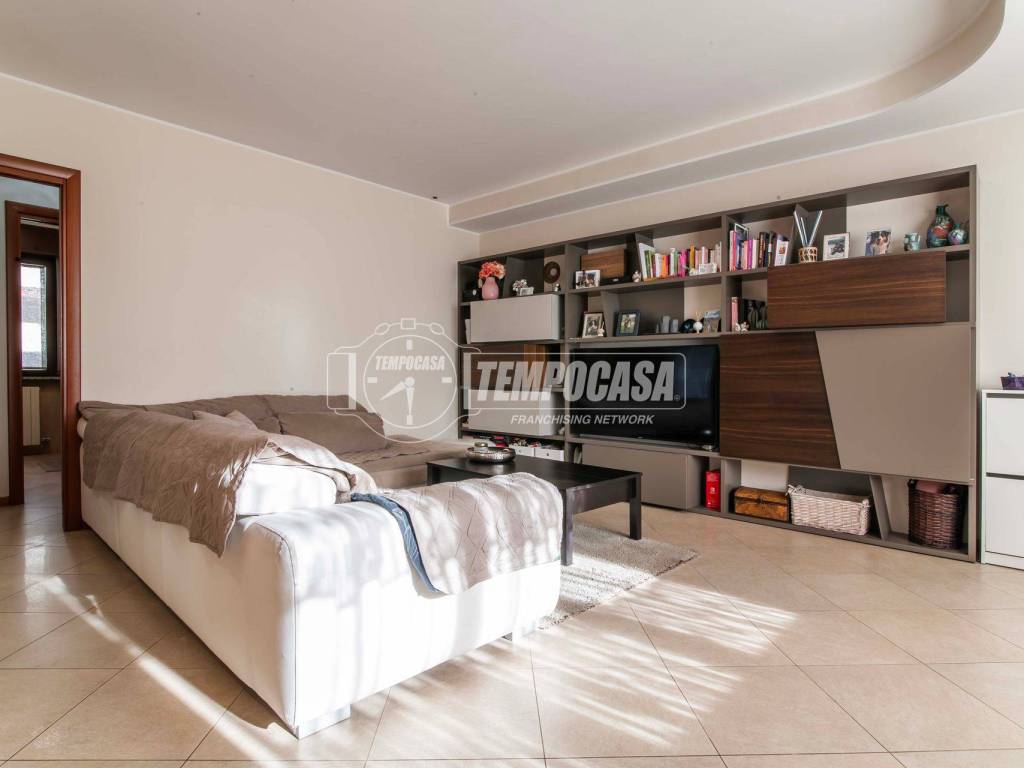 Appartamento a Marnate in Via Vercelli 57 - Foto 4