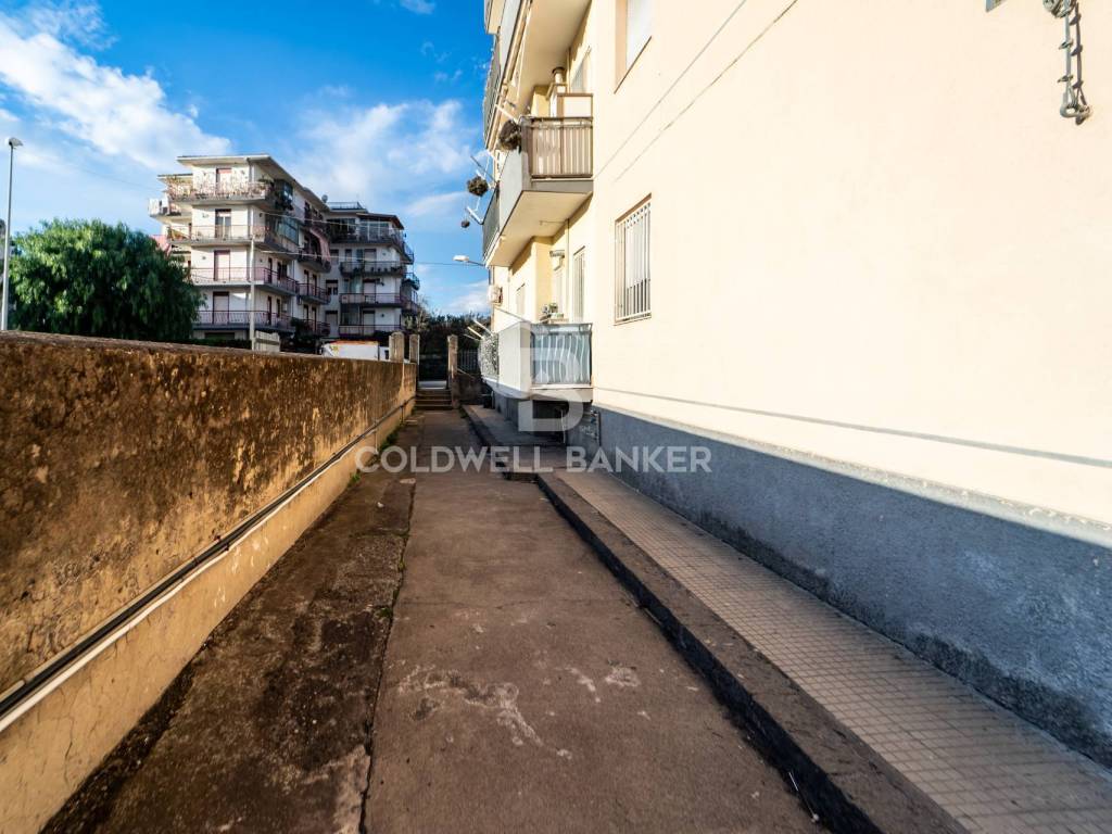 Appartamento a Giarre in VIA SILVIO PELLICO, 25 - Foto 2
