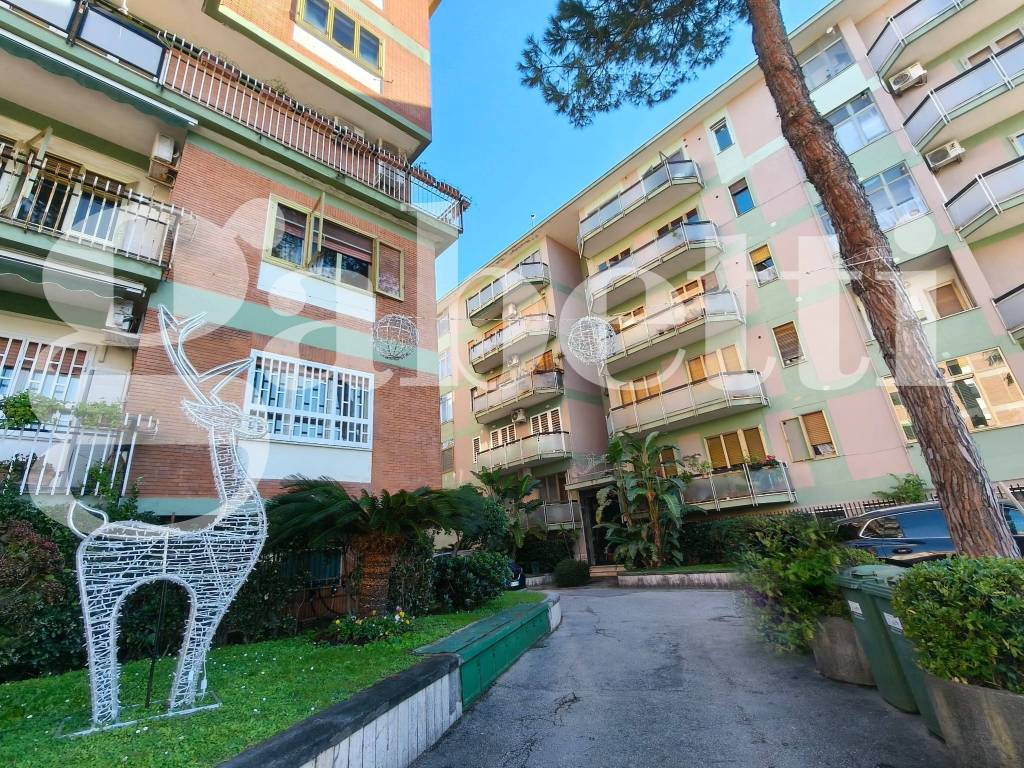 Appartamento a Portici in Via Salvatore Pagliano, 30 - Foto 2