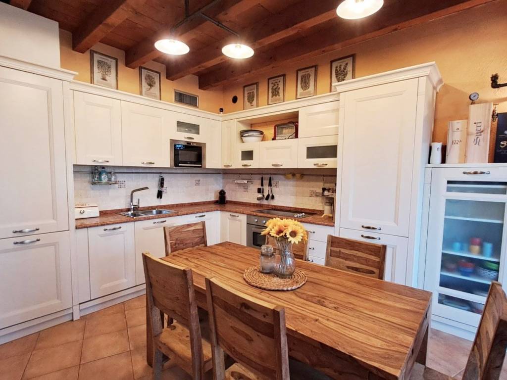 Appartamento a Sirmione in Via Verona, 310 - Foto 4