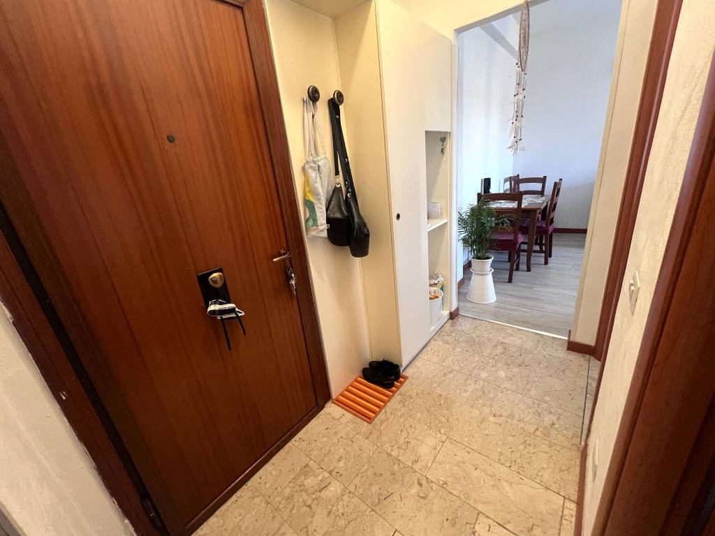 Appartamento a Garbagnate milanese in Via Edmondo De Amicis, 11 - Foto 5